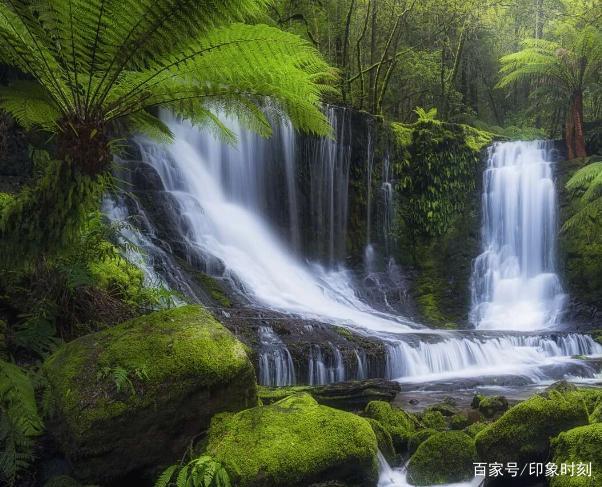 美图:山和水的融合,是单调与精彩的结合,也就组成了最美的风景