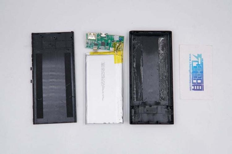 华为10000mah快充移动电源type-c版拆解