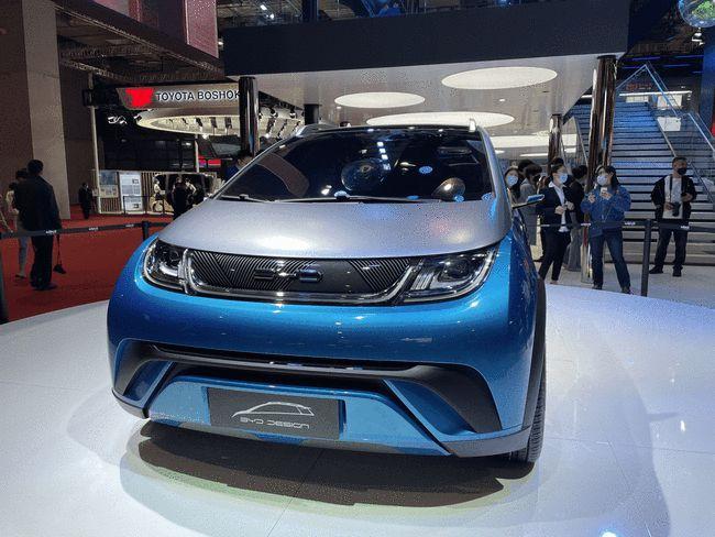 比亚迪纯电新车 ea1 定名"海豚",车型灵感来源于海洋