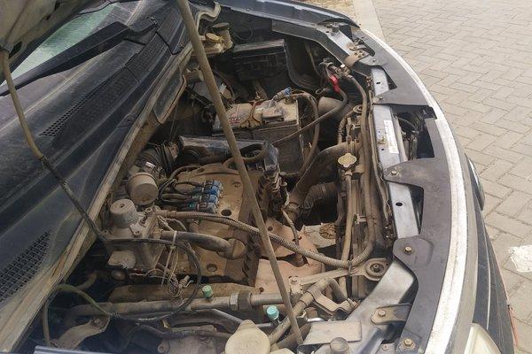 东风-帅客 2011款 1.6l 手动舒适型7座(改装天然气)