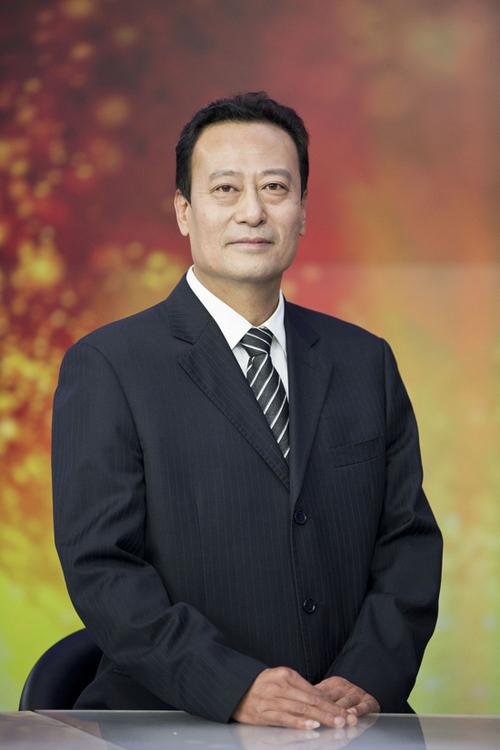 中共安宁市委书记王冰表示,安宁将以昆明西收费站外移,城市轻轨建设为
