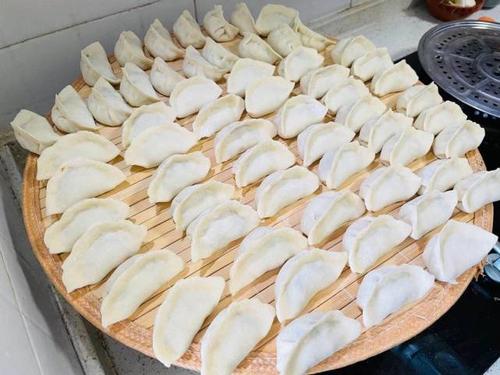 大年初五吃饺子,我家饺子是这2种馅料,又鲜又美,全家
