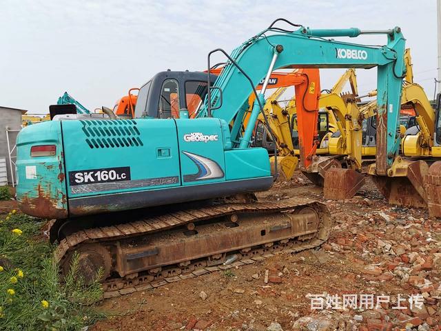 低价转让神钢140二手挖掘机手续齐全全国包送