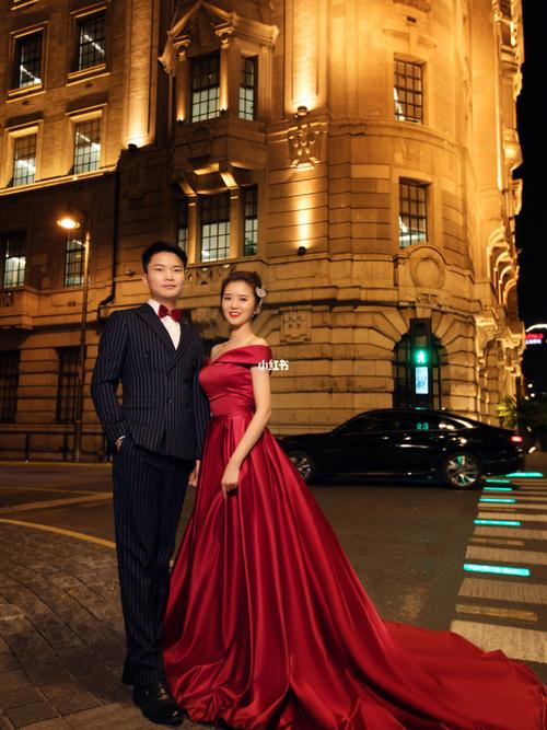 上海婚纱照-外滩霸气风_外滩_婚纱照_夜景_上海外滩夜景婚纱照风格