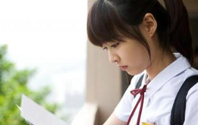 女孩发育前的症状有哪些 哪些是女孩发育期需要注意的