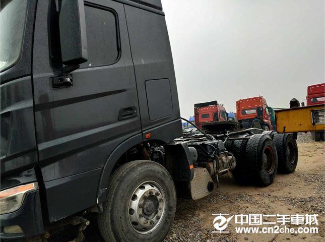 北奔重汽 v3重卡 出售14年二手北奔v3 双驱 420马力 牵引车
