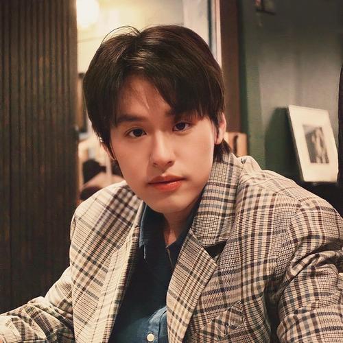 我觉得马群耀很丑啊