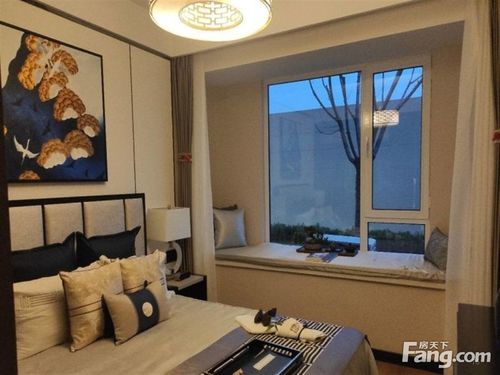 秦汉新城 绿地格林公馆 大阳台 可公积金 地铁口