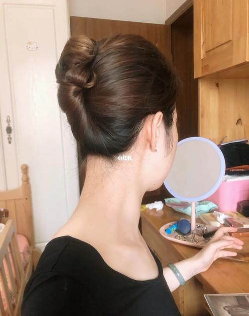 跟着94学盘空姐发型 果然简单_发型_空姐_时尚_发型