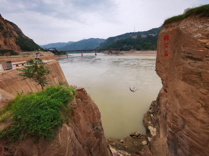 6.26)晋运城的黄河古栈道.