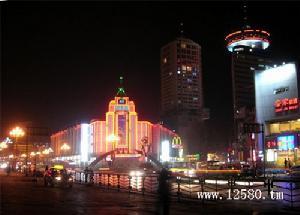 抚顺百货大楼夜景