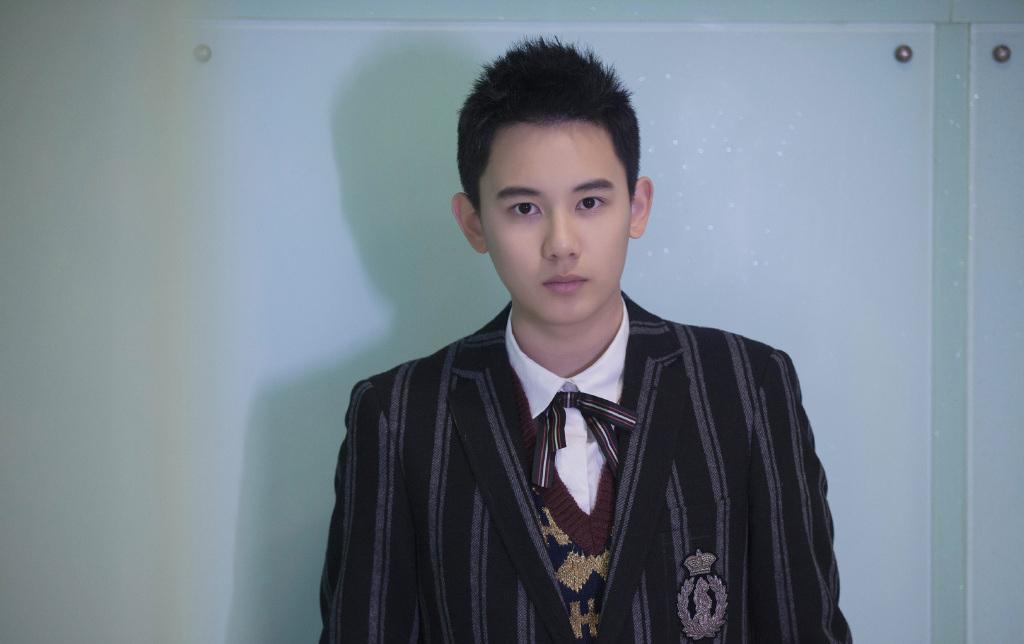 演员胡先煦图片,分享一组胡先煦图片给大家,图中的明星图片壁纸