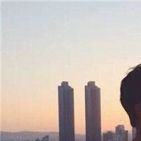 2018微信头像男生成熟稳重 千秋无绝色悦目是佳人