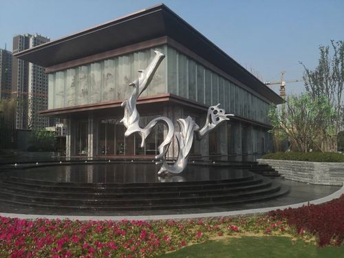 金地滨河风华售楼处门前-19965218