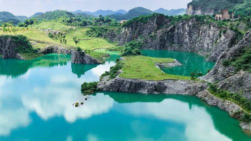 重庆旅游 重庆景点 景点攻略 > 重庆渝北矿山公园图片 介绍   2010年