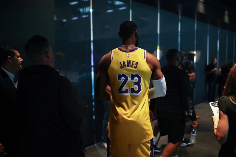 勒布朗詹姆斯 - 堆糖,美图壁纸兴趣社区