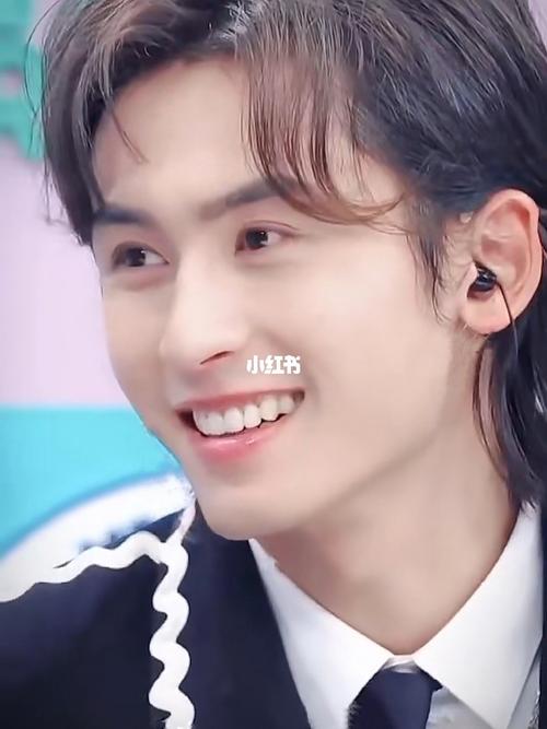 明星写真集_写真_龚俊_张哲瀚_龚俊张哲瀚_娱乐_明星