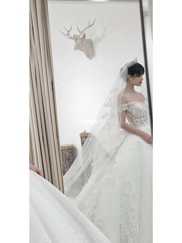 试纱自拍| 宜宾宝藏婚纱店_试纱_婚纱_自拍_夭夭造型婚纱礼服馆自由行