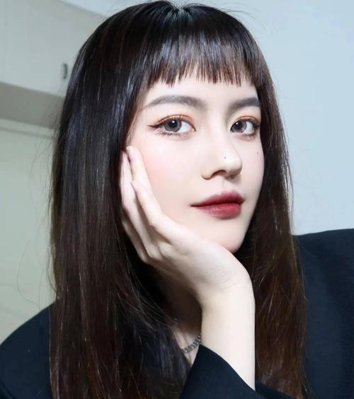 iphone13同款短刘海