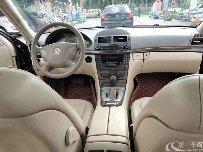 奔驰e级 e240 [进口] 2004款 2.6l 自动 汽油