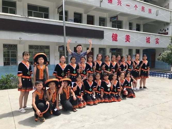 杭州爱乐天使合唱团支教贵州 50名山区孩子免费参加国际夏令营