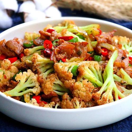 干锅花菜的正确做法,太香了,几分钟轻松做一锅