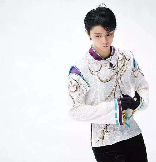 羽生结弦冰上颜如玉公子世无双