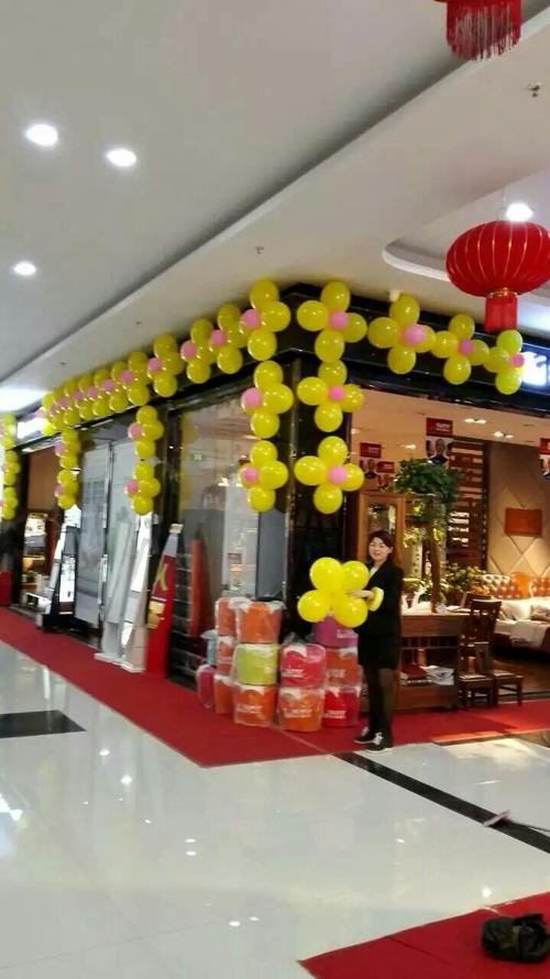 门店活动氛围布置参考图片