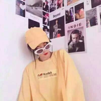 2019个性潮流情侣头像一男一女高清图片过去的遗憾全因为懦弱