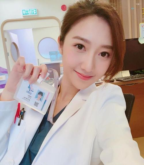盘点9位tvb最美女医生!张曦文长腿吸睛,网选"最美医生
