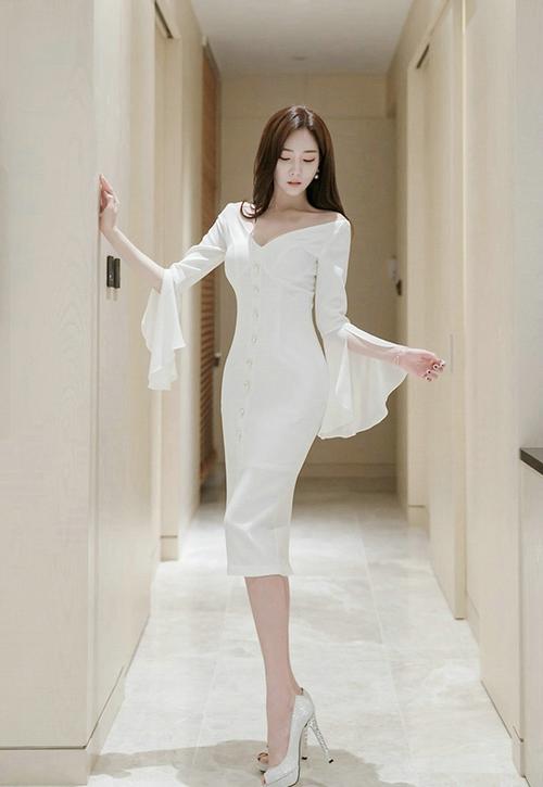 美女模特露半球妩媚风韵迷魂写真图片