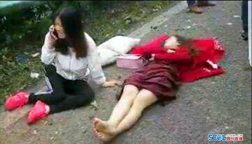 5月6日下午4时许,一辆川y牌照小轿车从巴中驶往成都方向时发生车祸