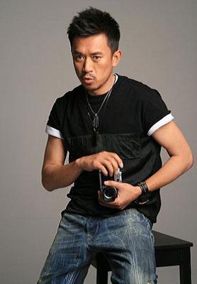 2015年3月,王学兵容留他人吸毒,拘留17天.