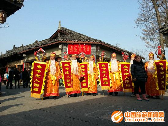 中央电视台聚焦阆中春节文化