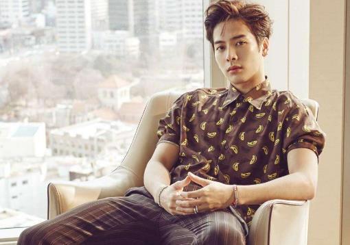 王嘉尔黑料天涯扒皮王嘉尔女友tiffany照片曝光