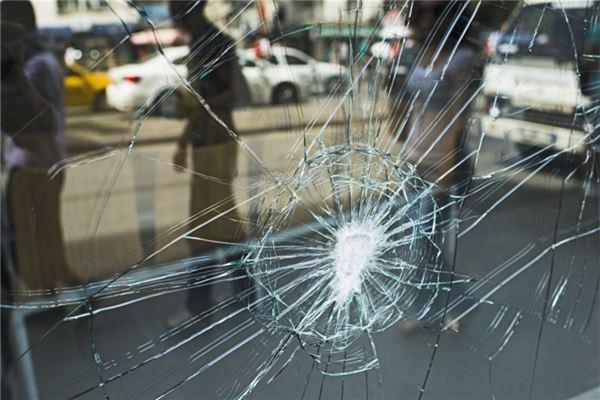 镜子碎了预示什么