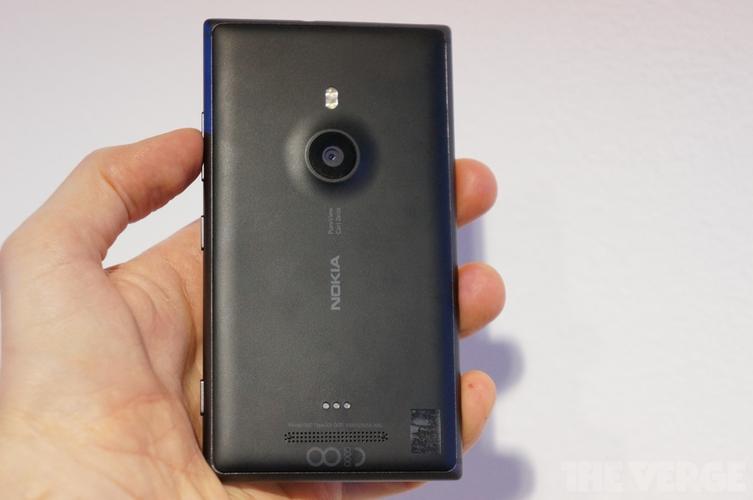 手机 诺基亚手机 诺基亚lumia 925(16gb) 图片 返回综述页产品相关及