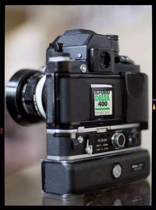 ig爱上老相机战地惊魂中的钢铁斗士尼康最后一款全机械单反机nikonf2