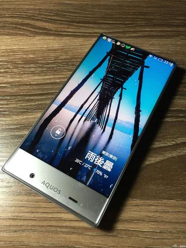 以及2014年发布的夏普305sh.