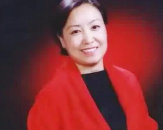 任长霞牺牲后丈夫接力为人民服务免费帮人打官司45岁离世