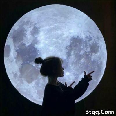 星空背影伤感女生头像带字图片大全唯美