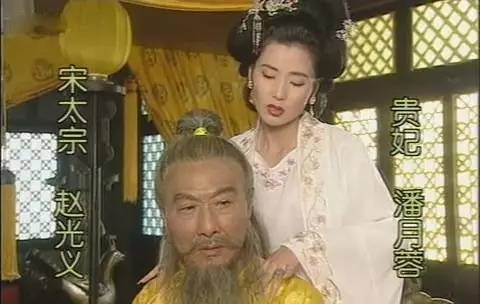 真实的历史人物和战争背景,但《寇老西儿》却是一部 无厘头的喜剧.