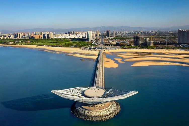 山海广场:鲅鱼圈的"海洋明信片"