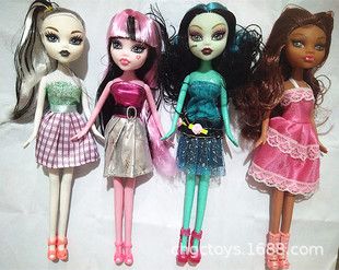 4款9寸怪物高中娃娃,精灵高中,高怪娃娃,魔鬼娃娃 袋装 70g