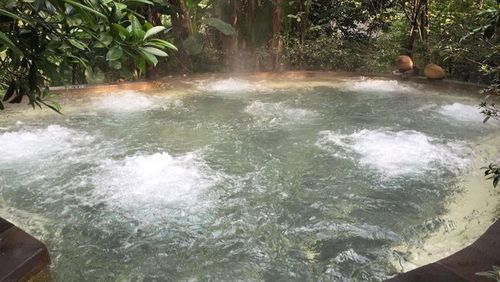 6000一晚的重庆柏联酒店,毁了北温泉;心痛!平民公园卖身第16年