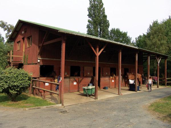 马术俱乐部设计与建设.doc