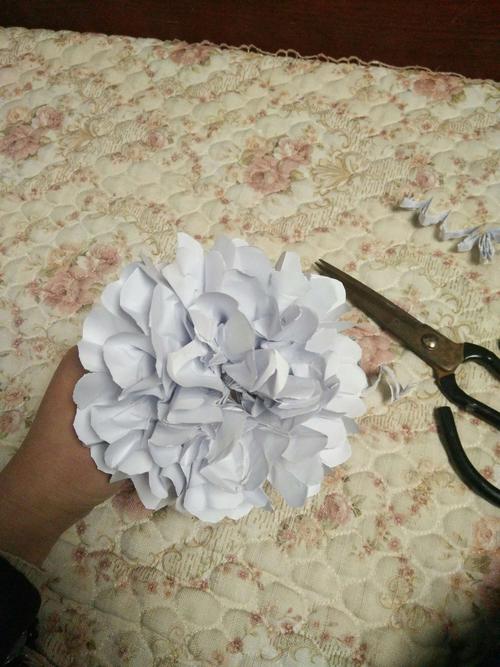 纪念烈士――手工制作小白花