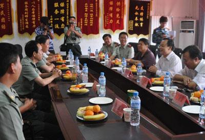 中国人民解放军66055部队副政委贺秋刚大校,中国人民解放军66329部队