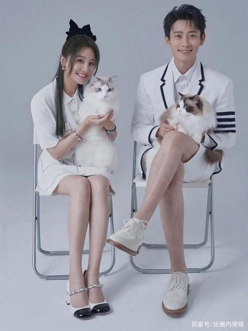 于玮与魏晨的爱情真甜,两人拍摄婚纱照造型太美了,让人羡慕不已
