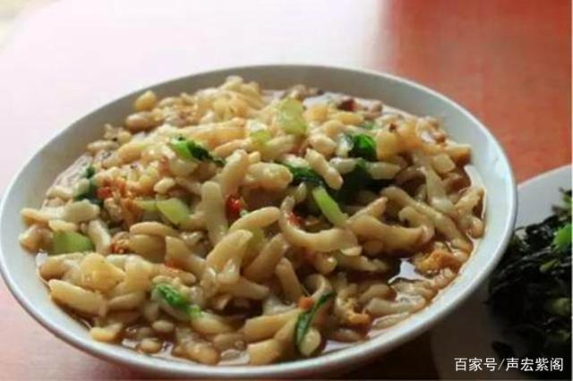 石家庄太行山区有种地方风味小吃叫抿须儿,像蝌蚪像面